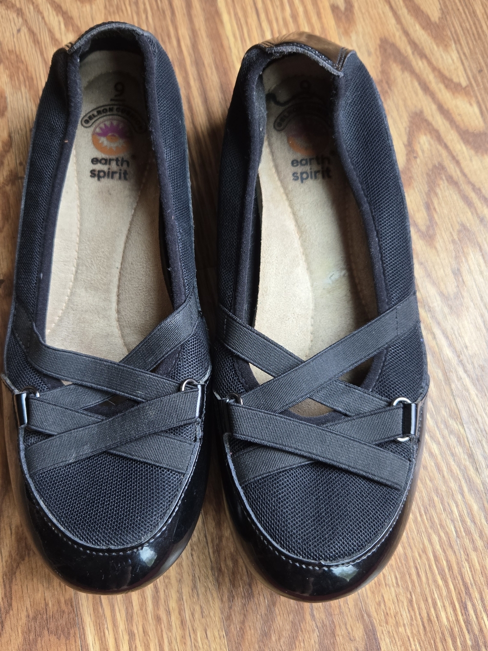 Earth Spirit- Women’s- Black- Slip-On- Flats- Size 9